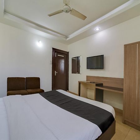 Super Hotel O The Surbhi ボーパール エクステリア 写真