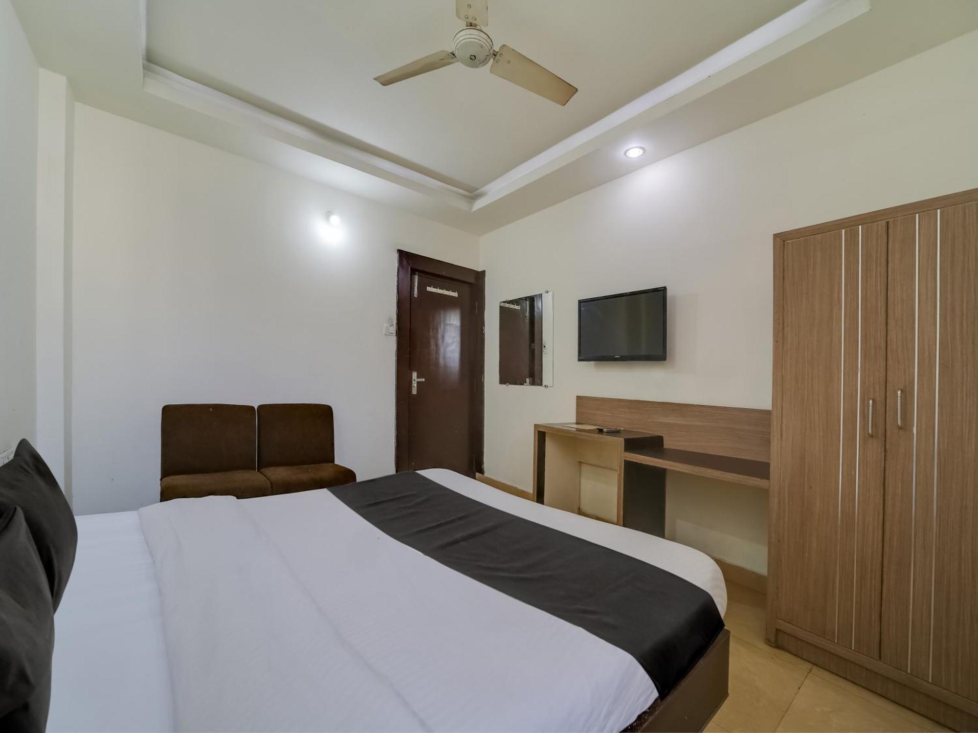 Super Hotel O The Surbhi ボーパール エクステリア 写真