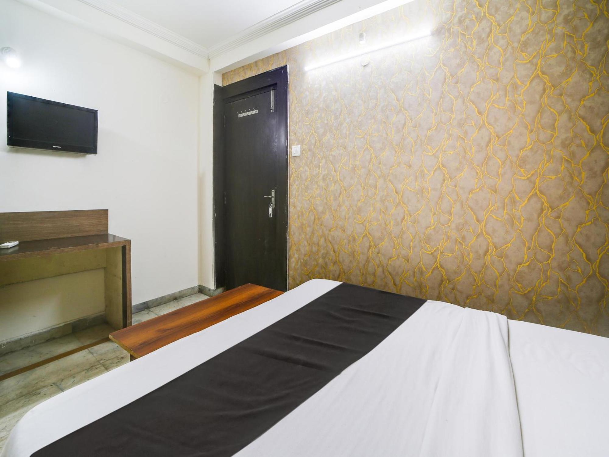 Super Hotel O The Surbhi ボーパール エクステリア 写真